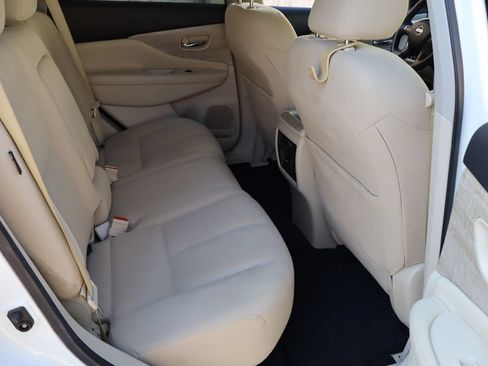 Used 2019 Nissan Murano SV FWD image 17