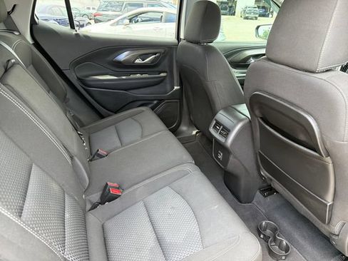 Used 2022 GMC Terrain SLE w/ Driver Convenience Package FWD image 27