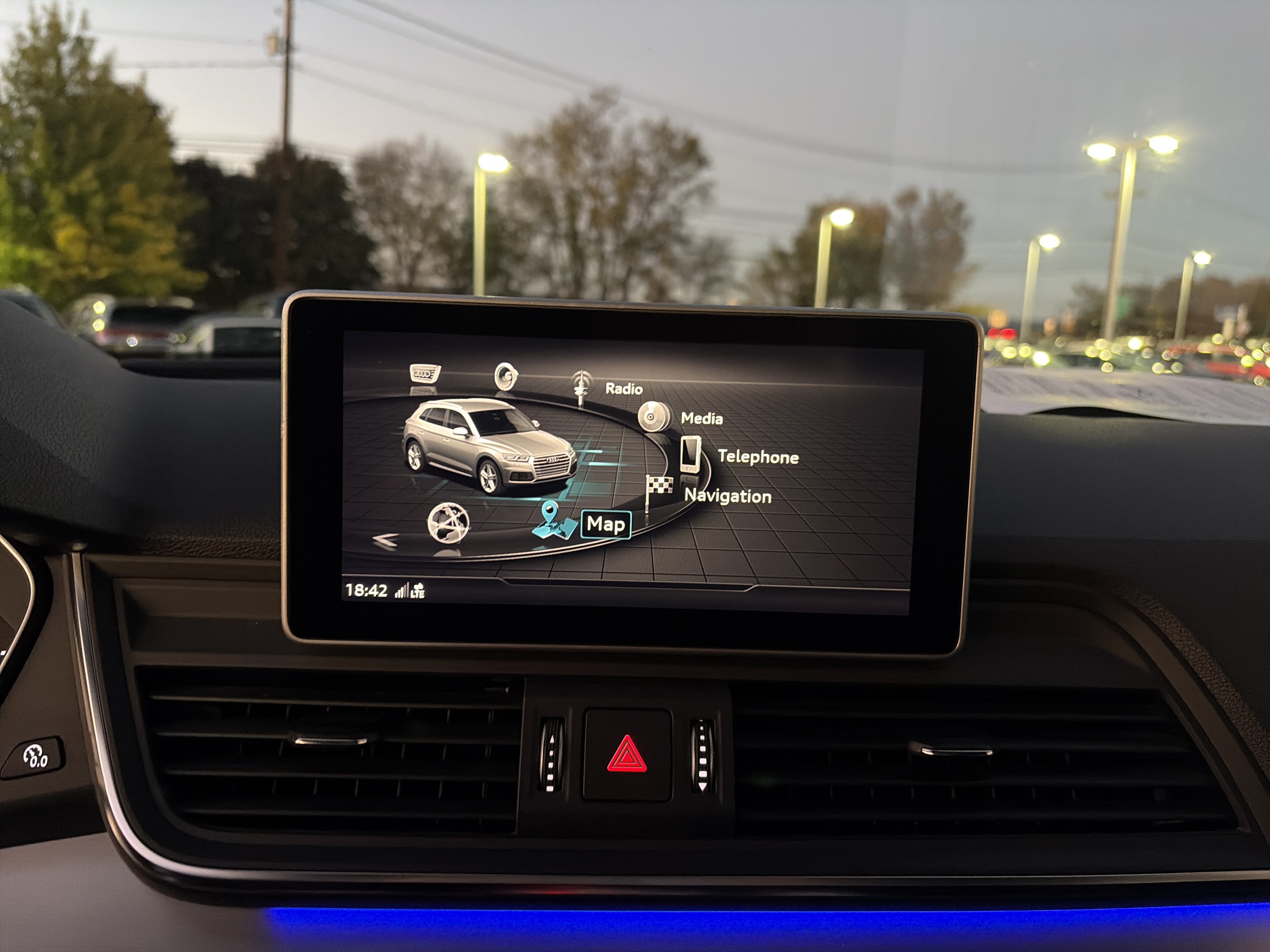 Used 2018 Audi SQ5 Prestige w/ Prestige Package AWD/4WD image 30