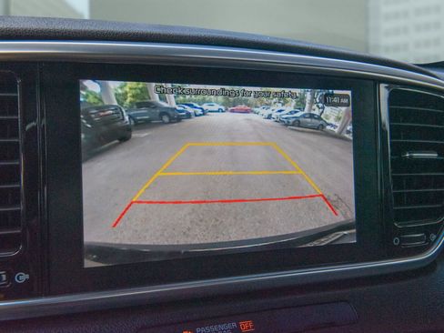 Used 2020 Kia Sportage SX image 24