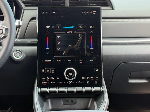 New 2027 GMC Terrain Elevation w/ Elevation Premium Package AWD/4WD image 32