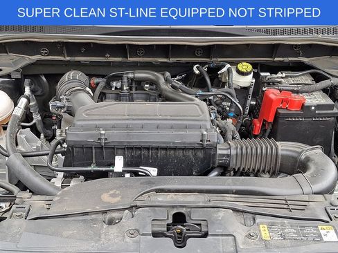 Used 2025 Ford Escape ST-Line FWD image 28