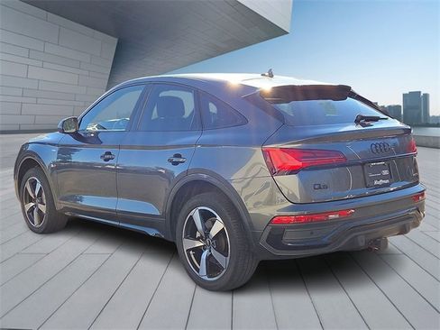 Certified 2023 Audi Q5 2.0T Premium Plus w/ Premium Plus Package image 4