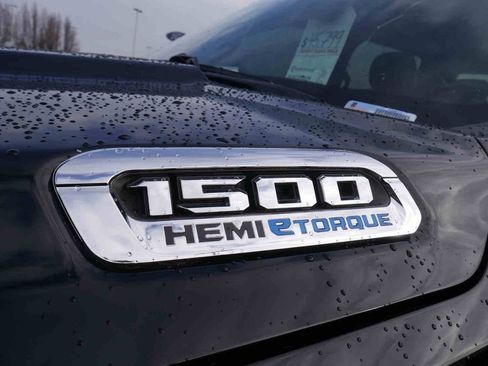 Certified 2023 RAM 1500 Limited image 17