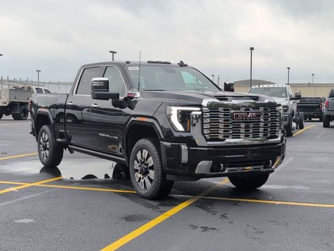 New 2026 GMC Sierra 2500 Denali w/ Denali Reserve Package AWD/4WD image 8
