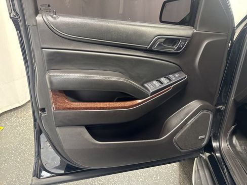 Used 2016 GMC Yukon SLE image 9