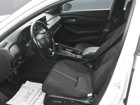 Used 2023 Honda Accord Sport image 10