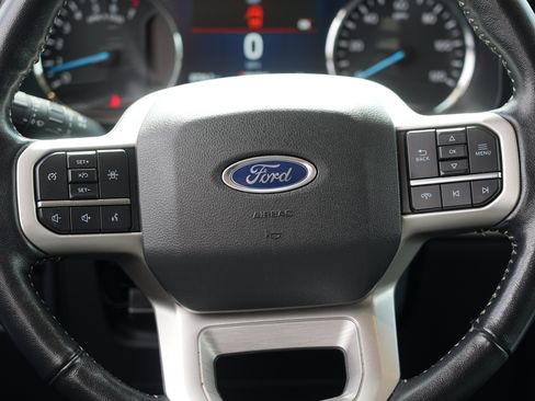 Used 2022 Ford Expedition XLT AWD/4WD image 22