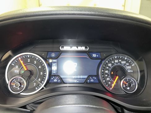 New 2026 RAM 1500 Express AWD/4WD image 9