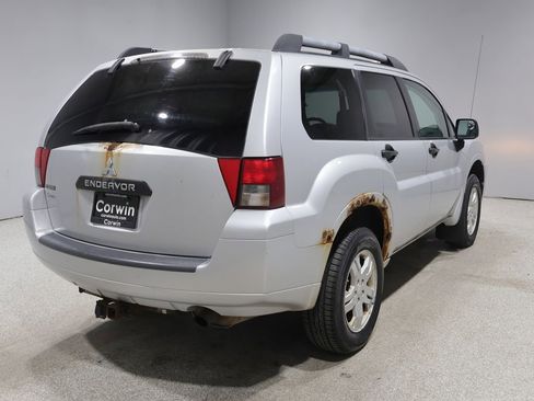 Used 2008 Mitsubishi Endeavor LS AWD/4WD image 2