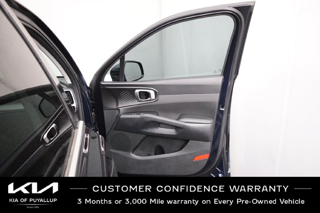 Certified 2023 Kia Sorento EX AWD/4WD image 15