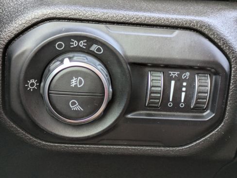 Used 2020 Jeep Gladiator Sport w/ Trailer Tow Package image 28