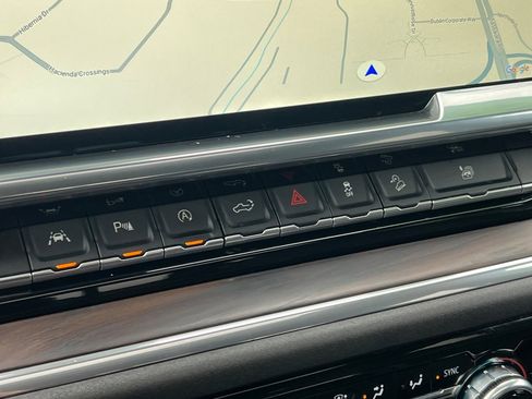 Used 2024 GMC Sierra 1500 SLT w/ SLT Premium Plus Package image 31