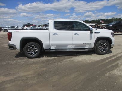 New 2026 GMC Sierra 1500 SLT w/ SLT Premium Package