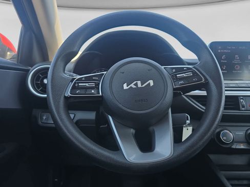 Used 2022 Kia Forte LXS FWD image 11