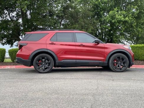 Used 2020 Ford Explorer ST w/ ST Street Pack AWD/4WD image 2