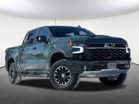 Used 2025 Chevrolet Silverado 1500 ZR2 image 2