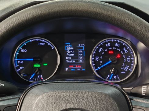 Used 2020 Toyota RAV4 XLE w/ Convenience Package image 15