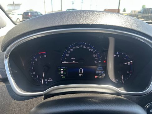 Used 2014 Cadillac SRX Luxury w/ Driver Awareness Package FWD image 11
