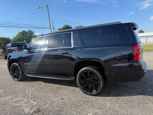 Used 2018 Chevrolet Suburban LT AWD/4WD image 21