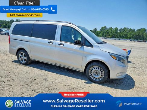 Used 2016 Mercedes-Benz Metris Passenger image 5