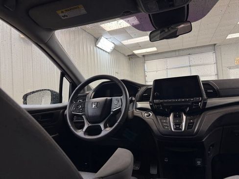 Used 2021 Honda Odyssey EX image 23