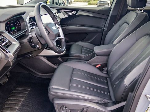 Used 2023 Audi Q4 e-tron Premium w/ Convenience Package image 21