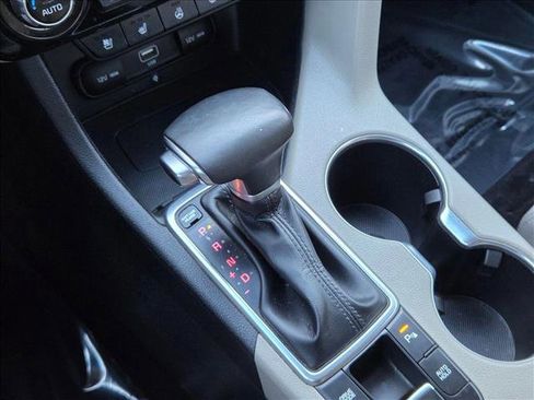 Used 2021 Kia Sportage EX w/ EX Technology Package image 12