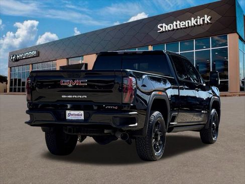 Used 2024 GMC Sierra 2500 AT4 w/ AT4 Premium Plus Package image 7