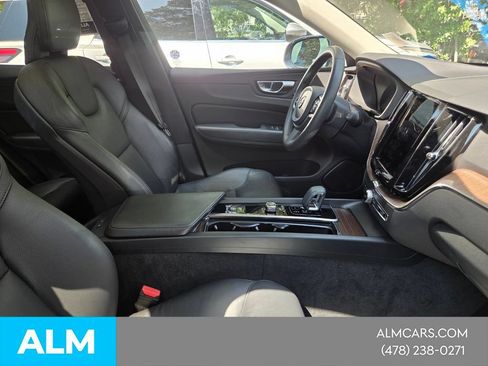 Used 2023 Volvo XC60 B5 Plus w/ Climate Package AWD/4WD image 18