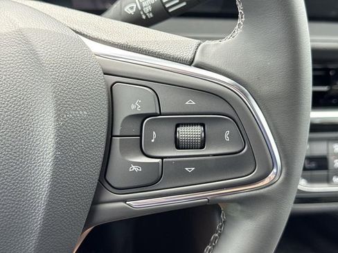 New 2026 Buick Envista Sport Touring w/ Convenience I Package FWD image 10