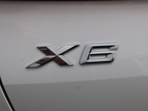 Used 2023 BMW X6 xDrive40i w/ M Sport Package image 22