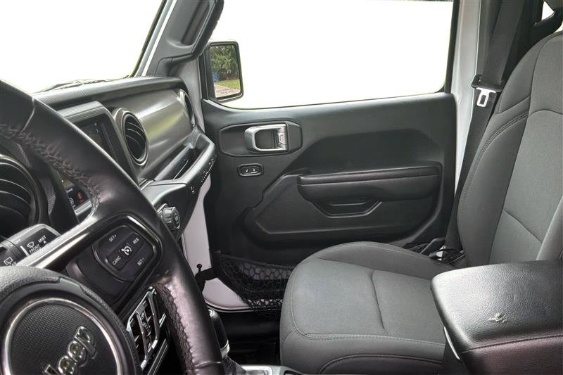 Used 2018 Jeep Wrangler Unlimited Sport S AWD/4WD image 22