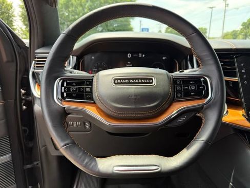 Used 2024 Jeep Grand Wagoneer L Series III AWD/4WD image 14