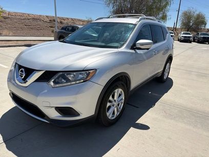 Used 2016 Nissan Rogue SV w/ SV Premium Package