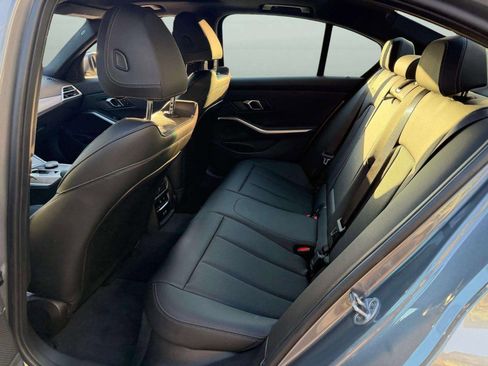 Used 2025 BMW 330i Sedan image 16