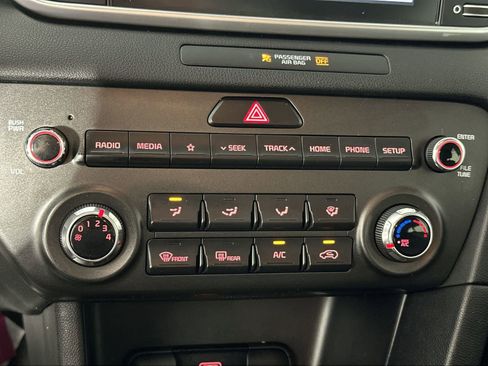 Used 2020 Kia Sportage LX image 22