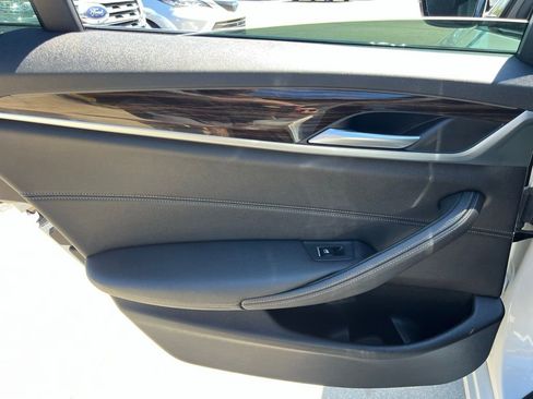 Used 2021 BMW 530i w/ Convenience Package image 23