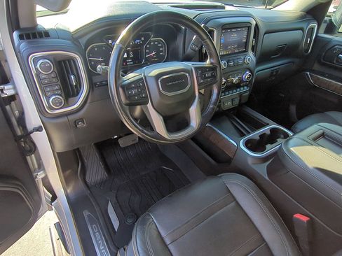 Used 2021 GMC Sierra 2500 Denali w/ Denali Ultimate Package image 16