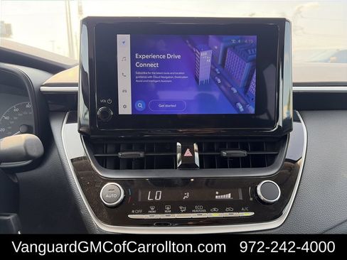 Used 2025 Toyota Corolla LE FWD image 17