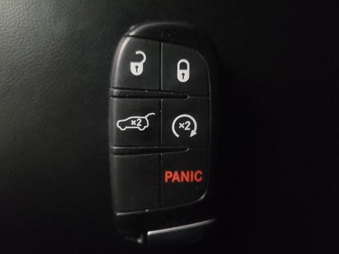 Used 2020 Jeep Grand Cherokee Limited X image 32