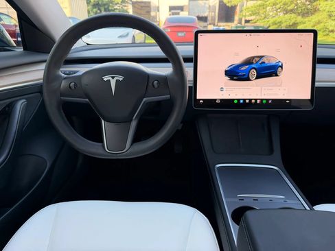 Used 2023 Tesla Model 3 Standard Range RWD image 13
