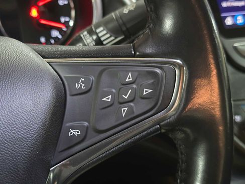 Used 2020 Chevrolet Malibu Premier image 35