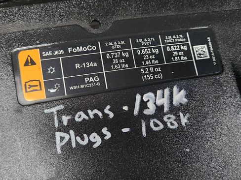 Used 2014 Ford Taurus SEL image 48