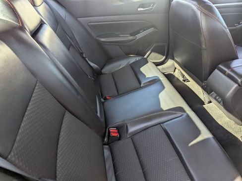 Certified 2025 Nissan Altima 2.5 SR FWD image 13