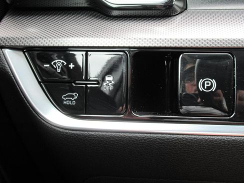 Used 2023 Kia Sportage SX FWD image 22