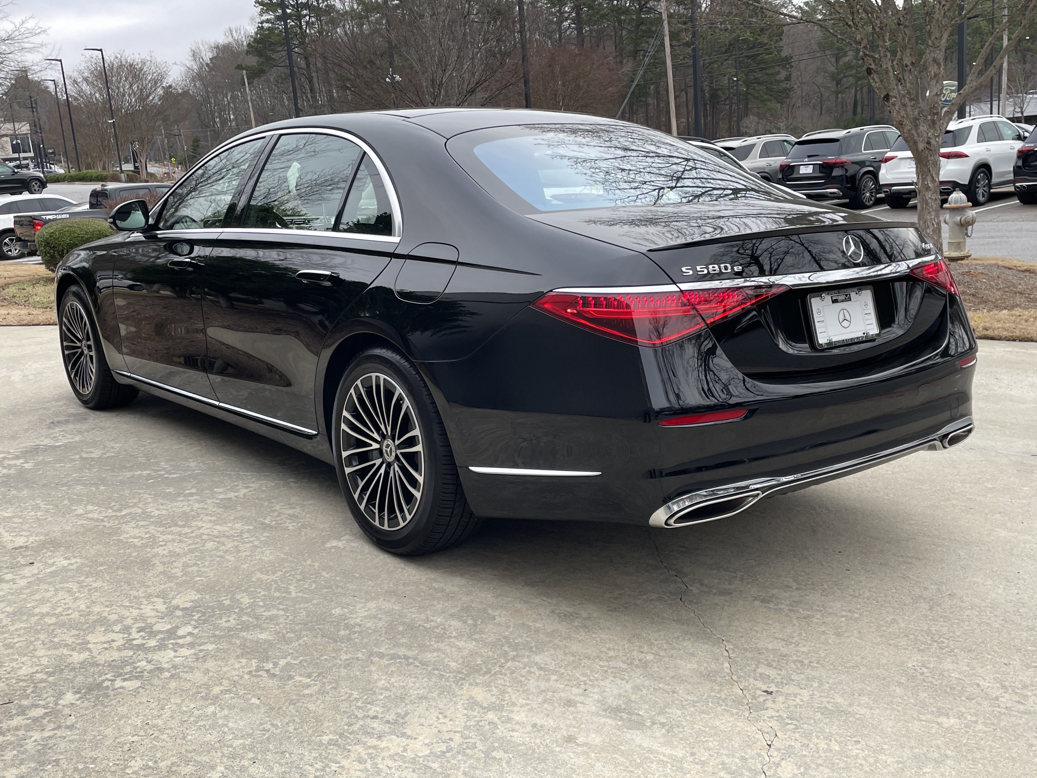 Used 2024 Mercedes-Benz S 580e 4MATIC Sedan image 12