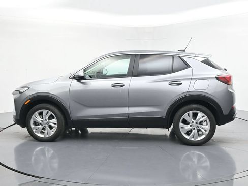 Used 2024 Buick Encore GX Preferred w/ Comfort Package AWD/4WD image 3