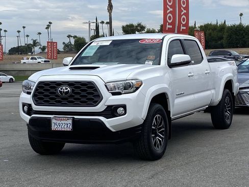 Certified 2020 Toyota Tacoma TRD Sport w/ Technology Package AWD/4WD image 39