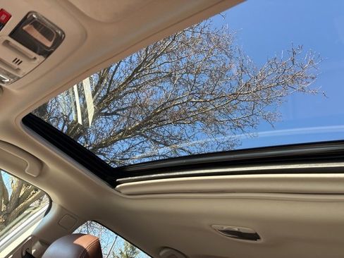 Used 2018 Subaru Outback 3.6R Touring w/ Popular Package #3 image 15